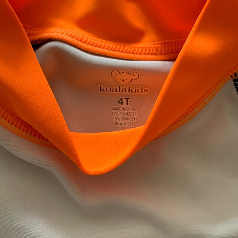 GUC Rashguard-size 4T - Picture 2 of 2
